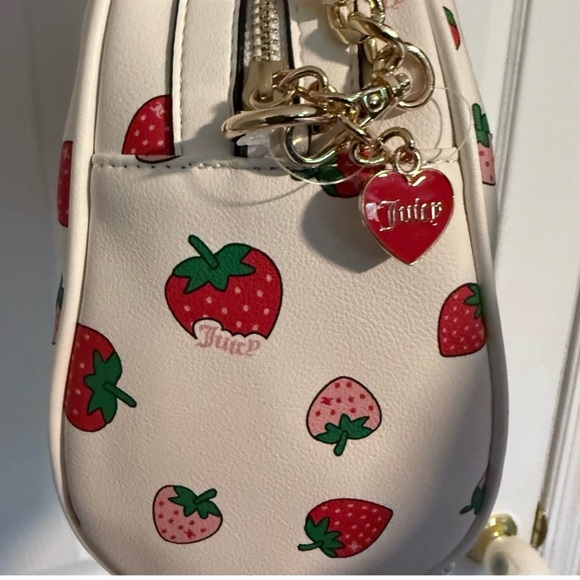 NWT Juicy Couture Sweet N Juicy White Strawberry Print Handbag - Picture 4 of 5